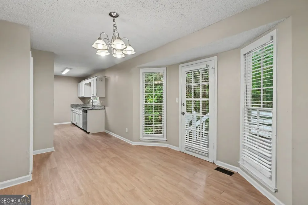 72 Amber WAY Dallas, GA 30157