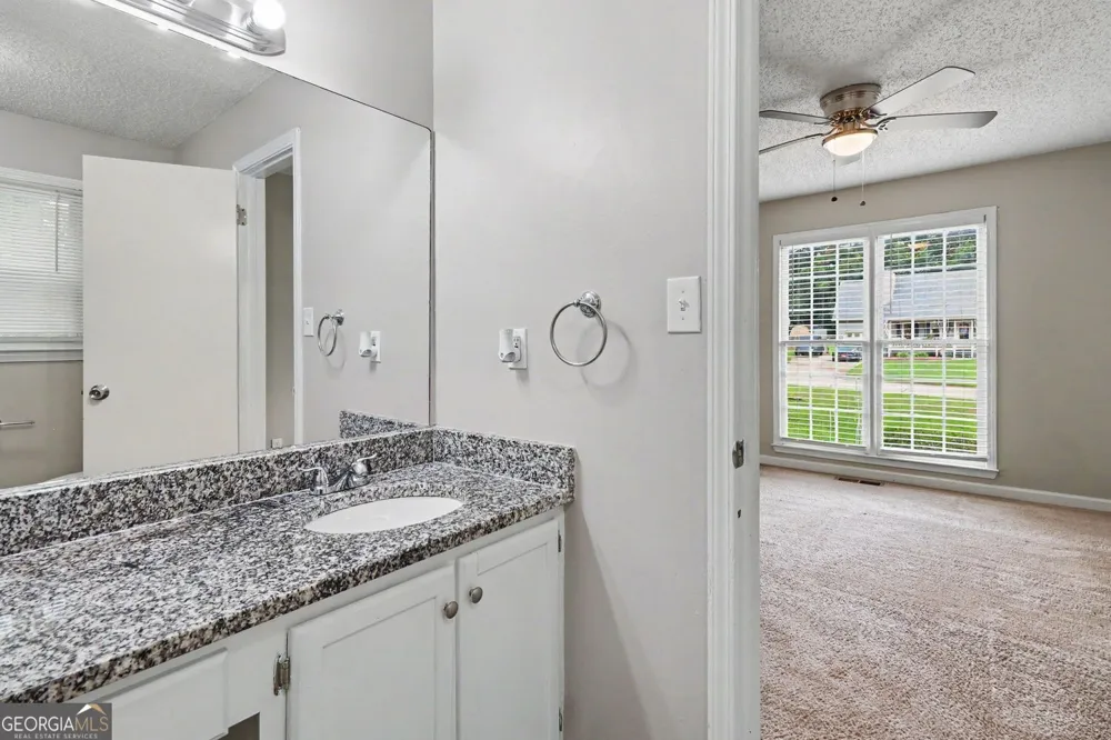 72 Amber WAY Dallas, GA 30157