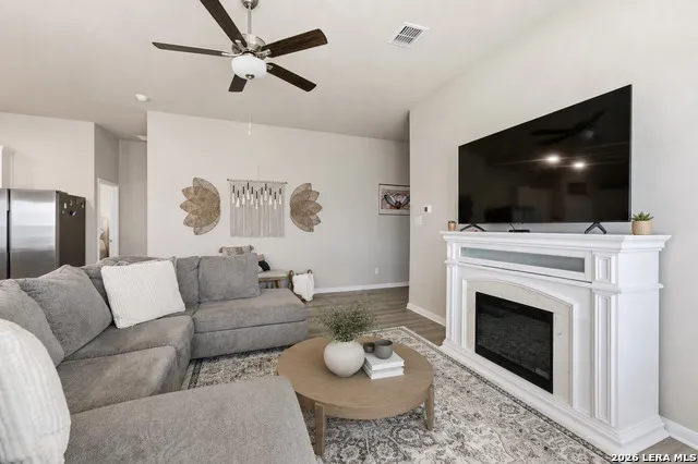 12423 Autumn Way Atascosa, TX 78002