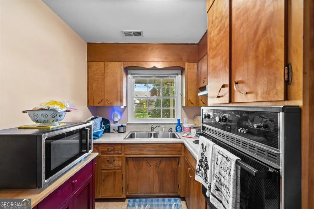202 Jordan ST Tunnel Hill, GA 30755