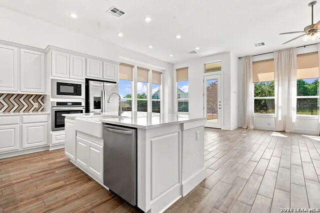 517 HUNTWICK DR Boerne, TX 78006