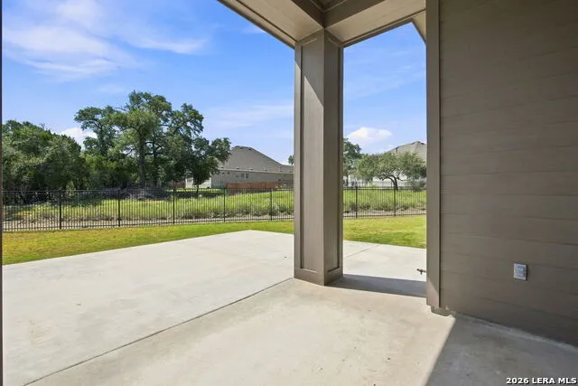 517 HUNTWICK DR Boerne, TX 78006