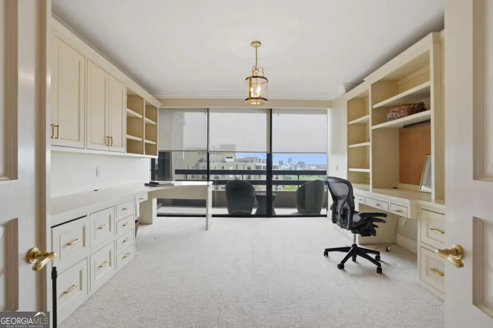 2660 Peachtree RD NW Atlanta, GA 30305
