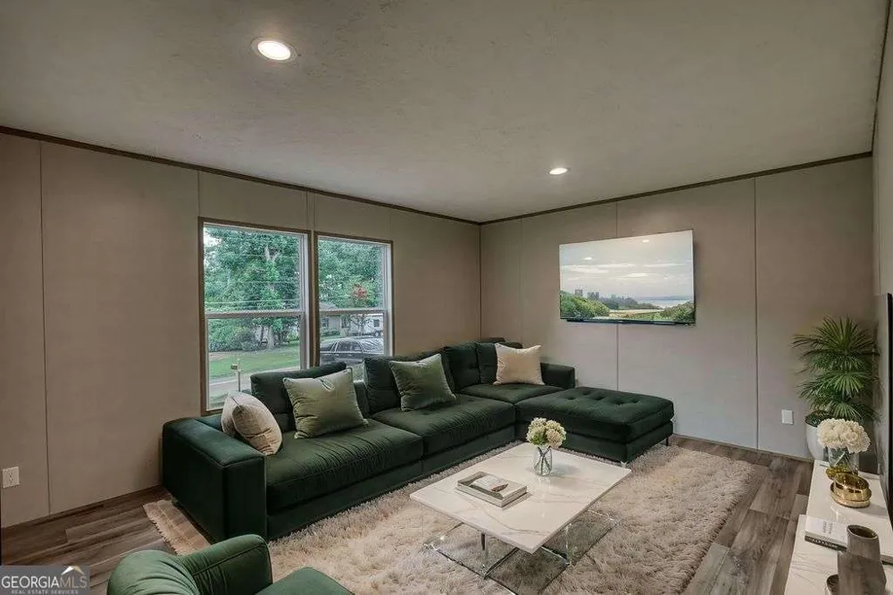 230 Thomas DR Eatonton, GA 31024