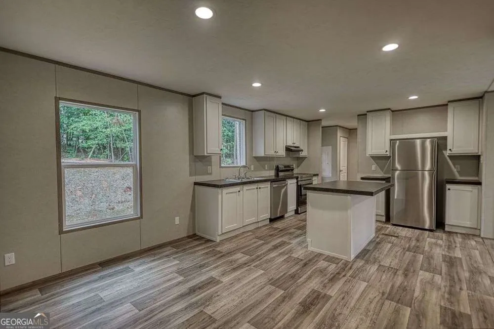 230 Thomas DR Eatonton, GA 31024