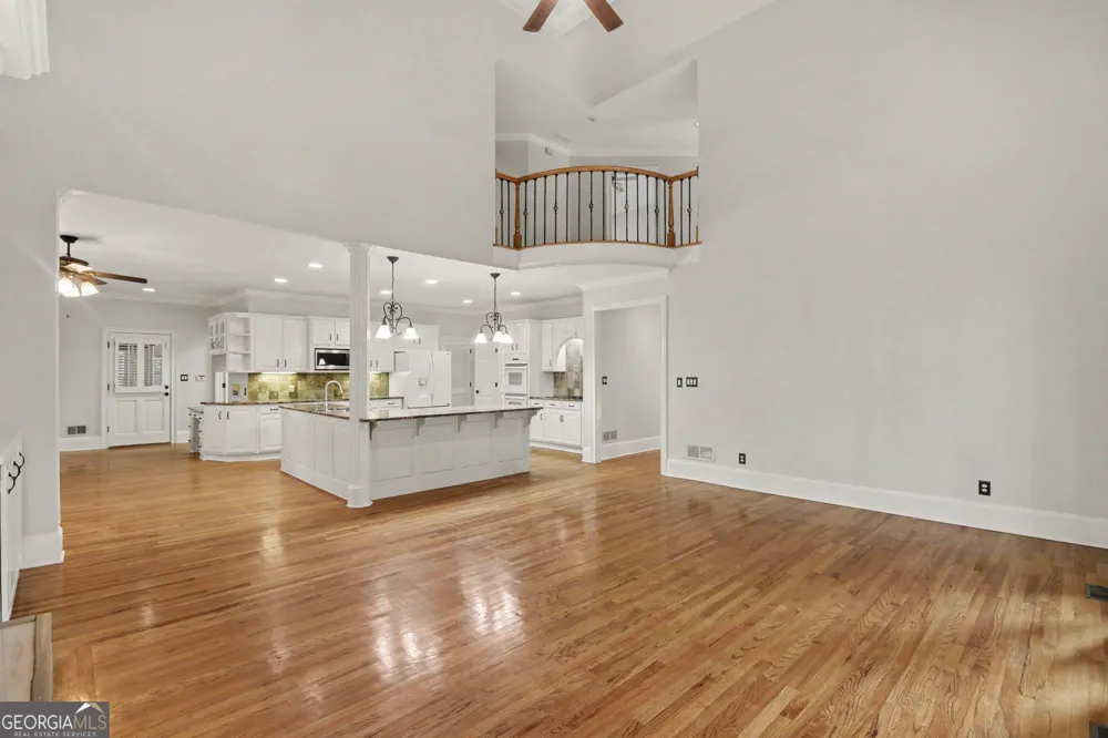 200 Wicklawn WAY Roswell, GA 30076