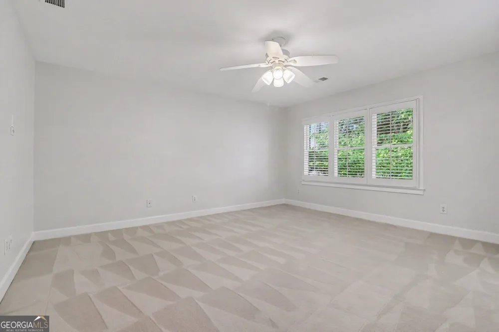 200 Wicklawn WAY Roswell, GA 30076