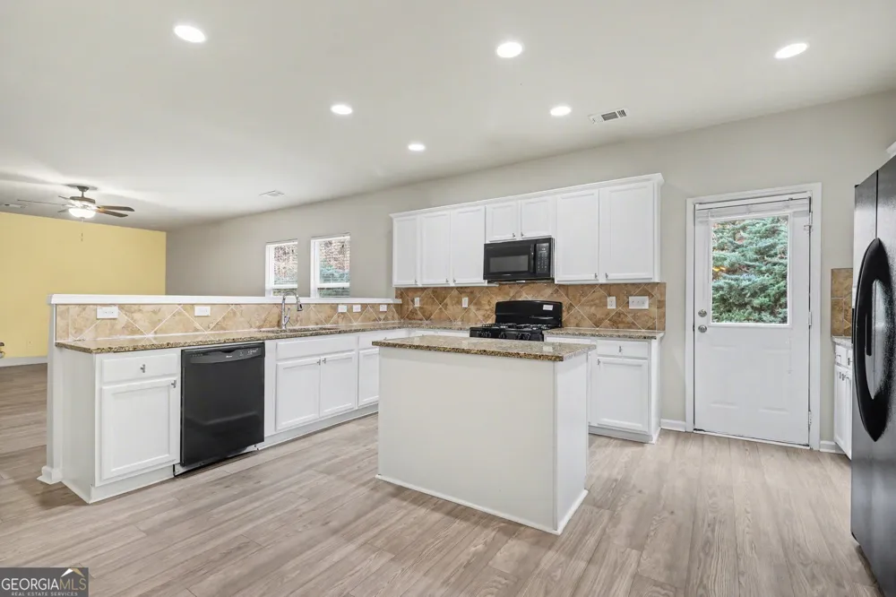 6858 Pierless AVE Sugar Hill, GA 30518