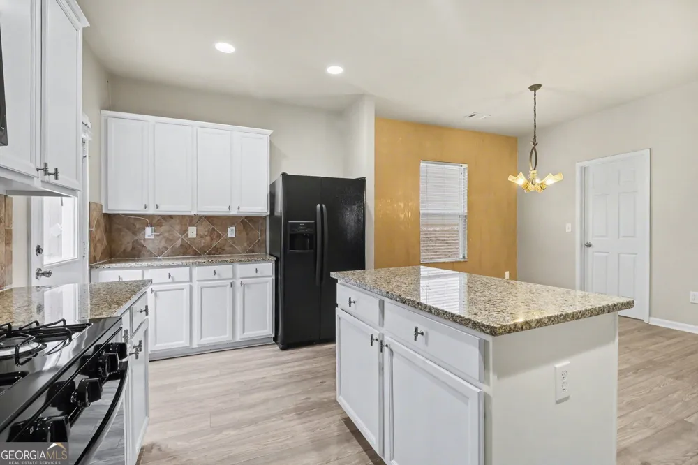 6858 Pierless AVE Sugar Hill, GA 30518