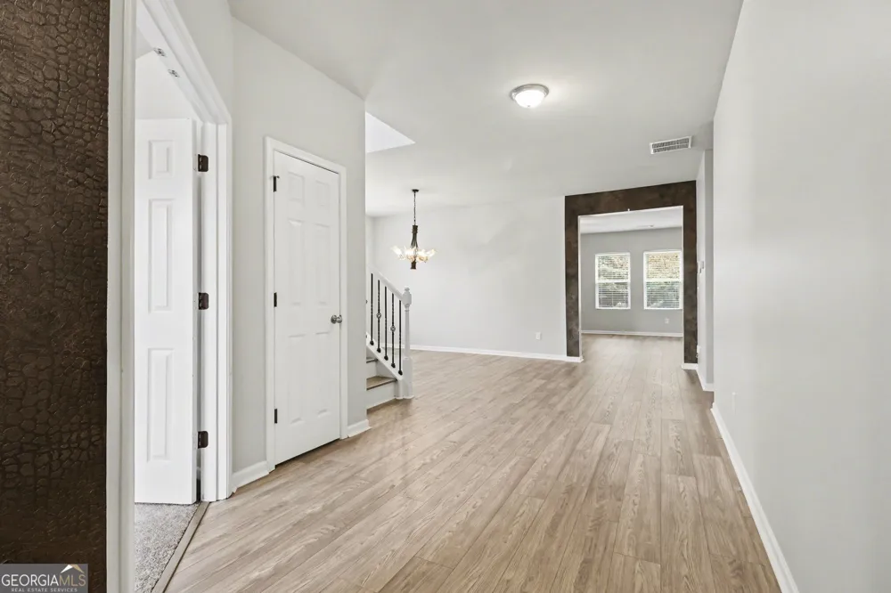 6858 Pierless AVE Sugar Hill, GA 30518