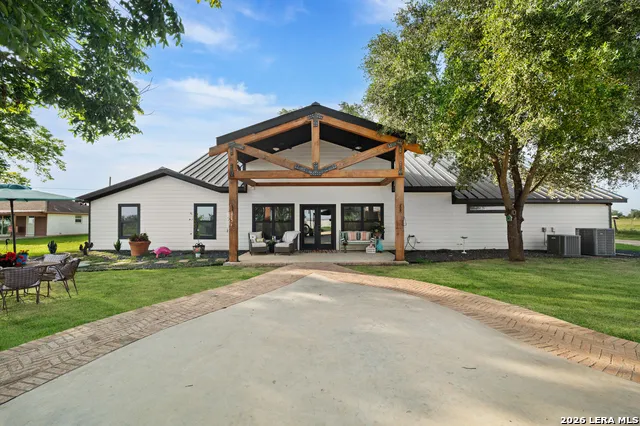 1591 Leissner School Seguin, TX 78155