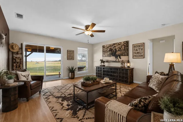 1591 Leissner School Seguin, TX 78155
