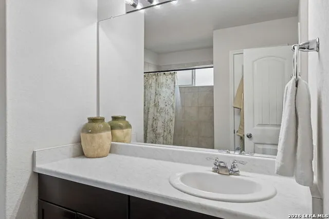 2902 LINDENWOOD RUN San Antonio, TX 78245