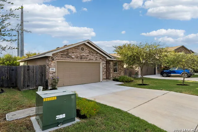 2902 LINDENWOOD RUN San Antonio, TX 78245