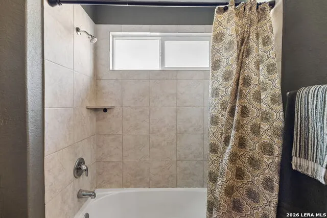 2902 LINDENWOOD RUN San Antonio, TX 78245