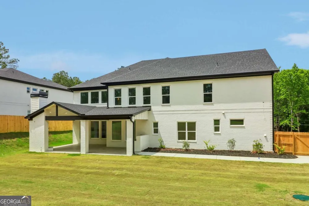 2592 Camp Mitchell RD Grayson, GA 30017
