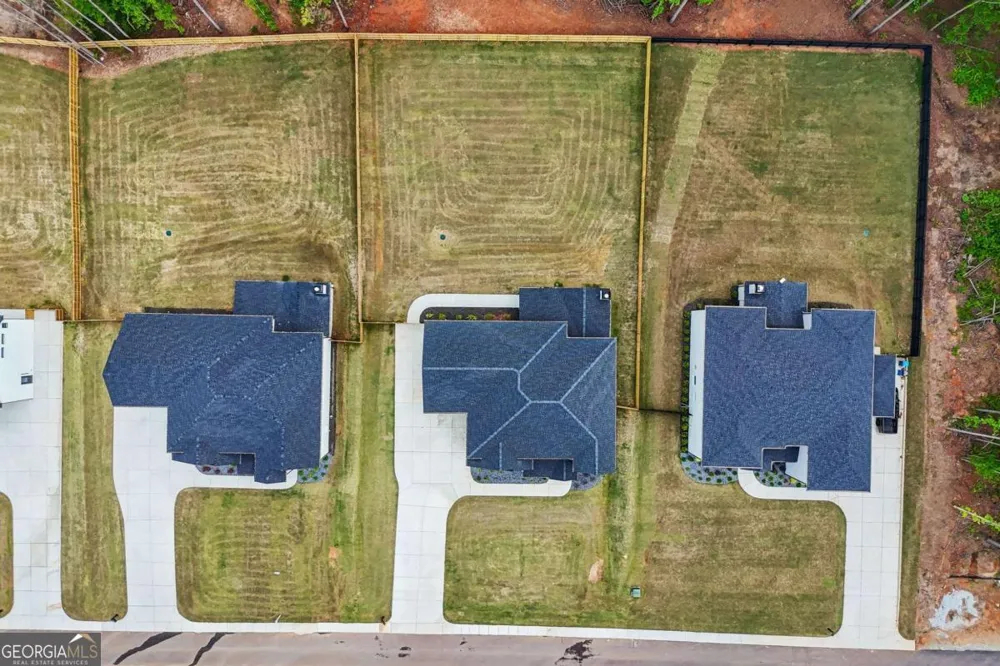 2592 Camp Mitchell RD Grayson, GA 30017