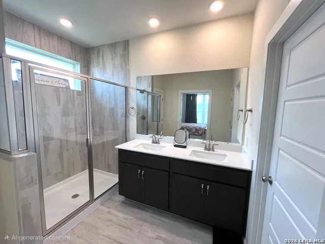 3739 Canby Oak Seguin, TX 78155