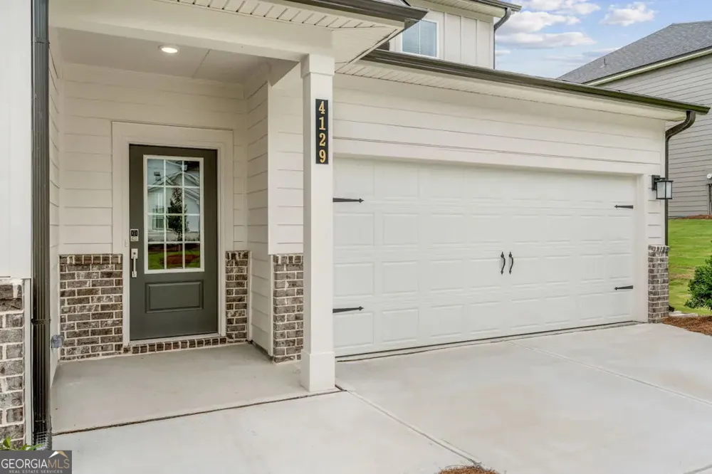4129 Thronbud RD South Fulton, GA 30349