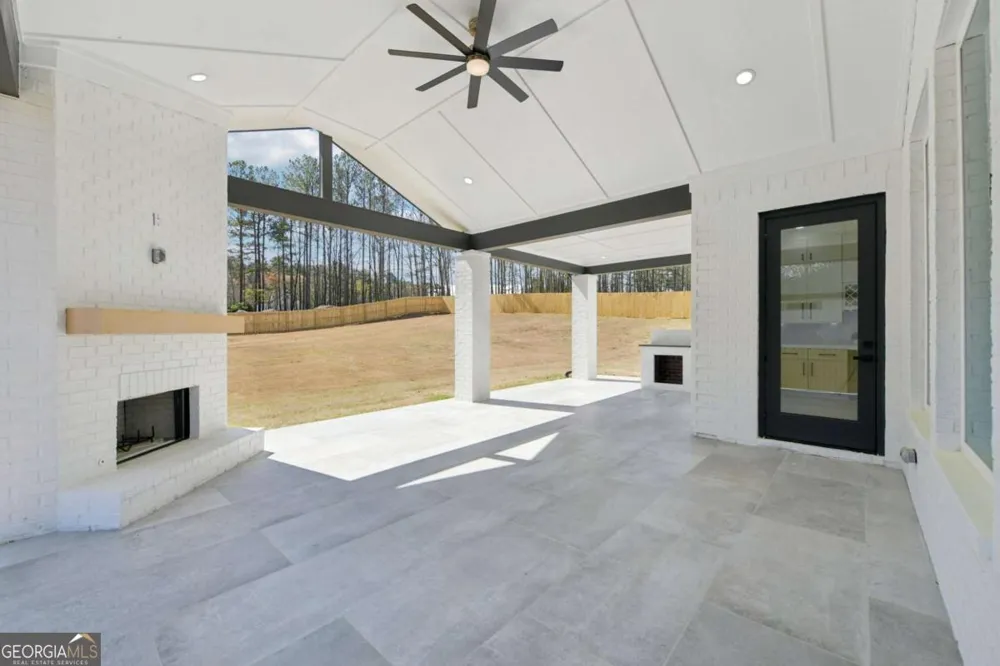 2596 Camp Mitchell RD Grayson, GA 30017