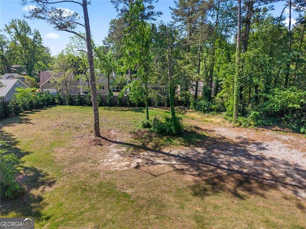 2061 Shady LN Tucker, GA 30084