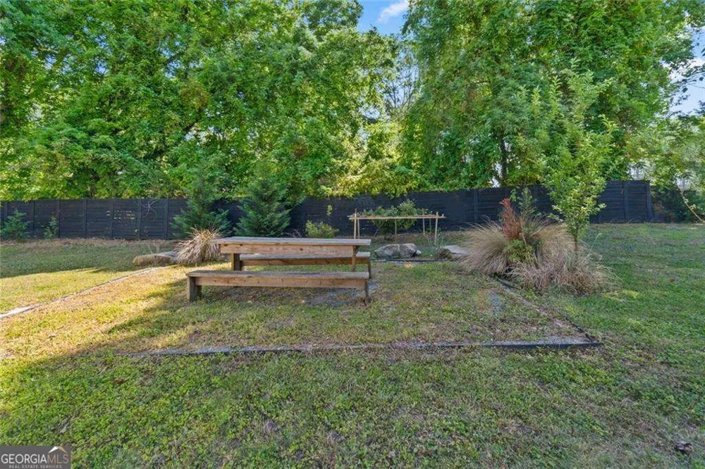 2061 Shady LN Tucker, GA 30084