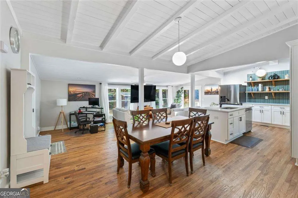 2061 Shady LN Tucker, GA 30084