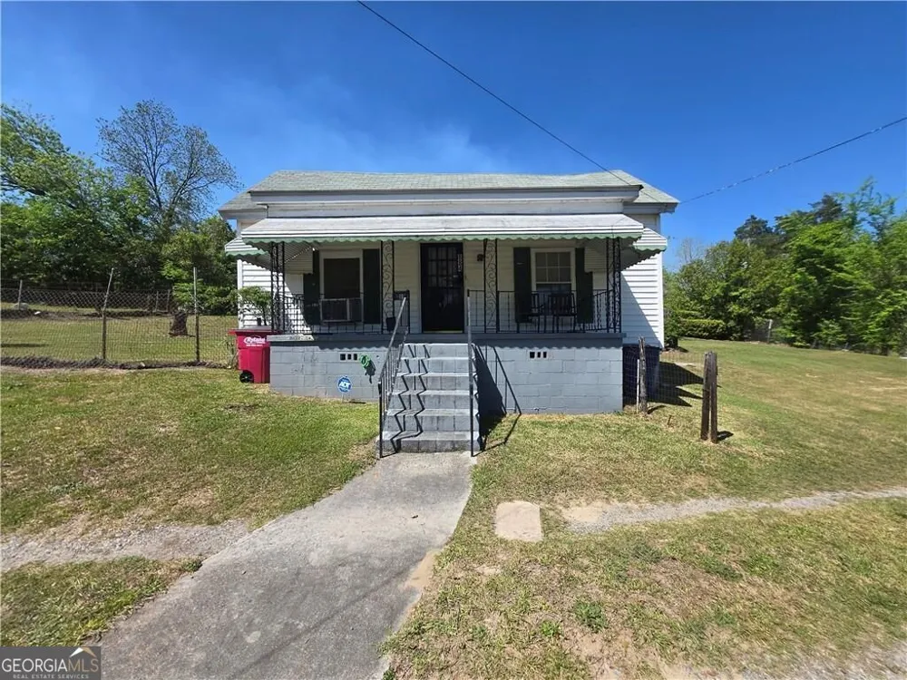 884 Cowan ST Macon, GA 31217