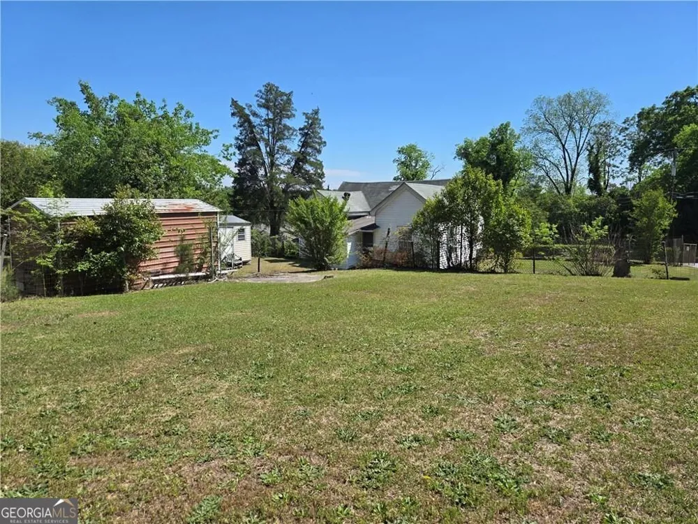 884 Cowan ST Macon, GA 31217