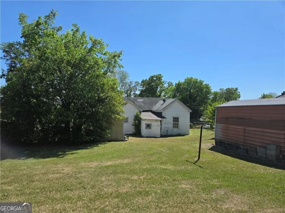 884 Cowan ST Macon, GA 31217