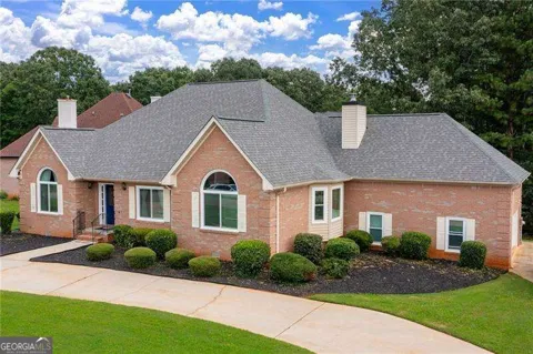 9396 Woodlawn DR