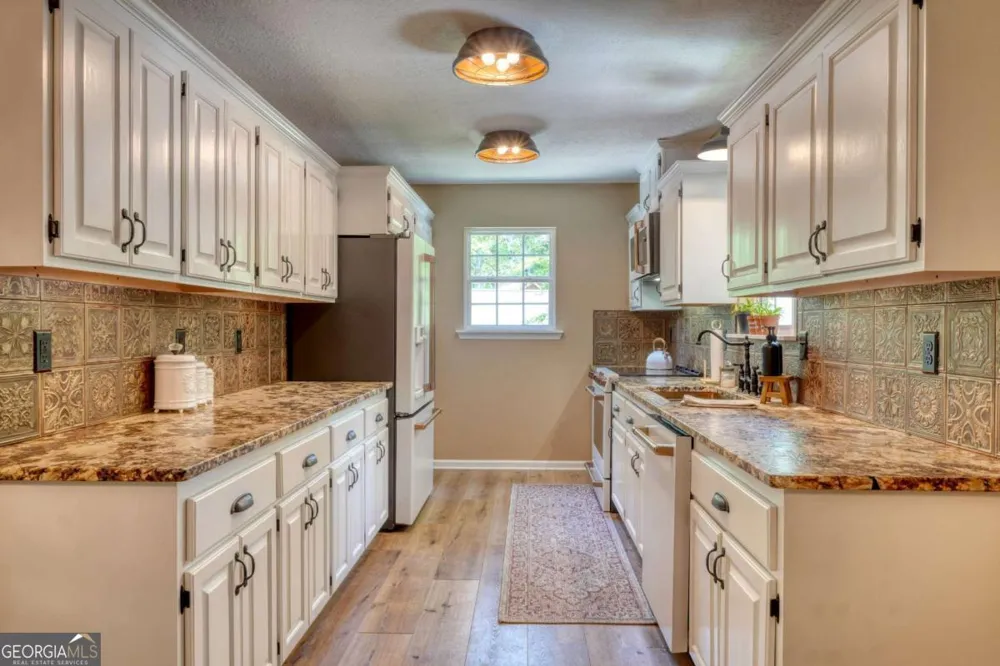 18 Tranquility TRL Blairsville, GA 30512