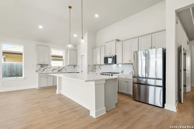 283 Red Arrow San Antonio, TX 78253