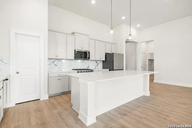 283 Red Arrow San Antonio, TX 78253