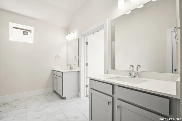 283 Red Arrow San Antonio, TX 78253