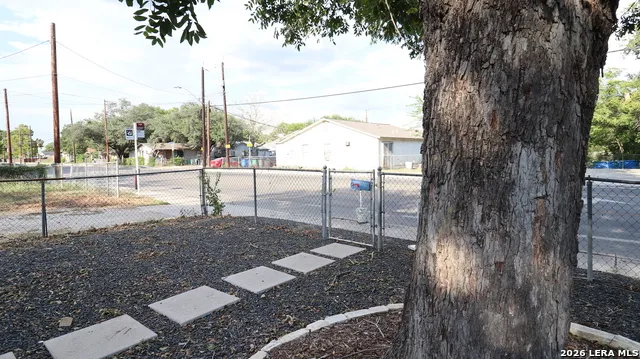 2735 PECAN VALLEY DR San Antonio, TX 78210