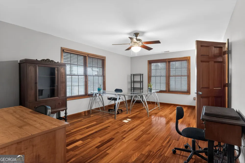 2368 Ogeechee RD Sylvania, GA 30467