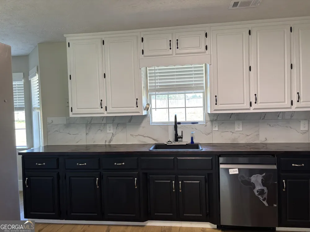 1962 Joanne DR Loganville, GA 30052