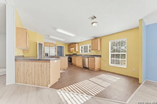 3015 EICHMAN RD Poteet, TX 78065