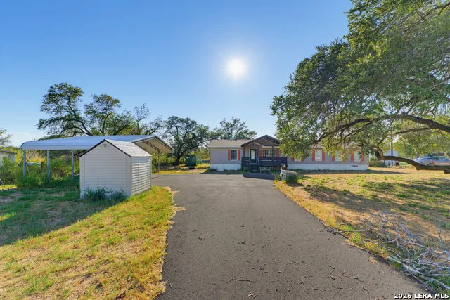 3015 EICHMAN RD Poteet, TX 78065