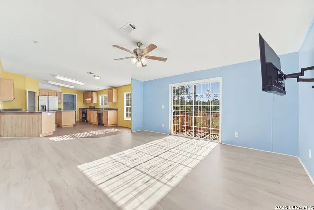 3015 EICHMAN RD Poteet, TX 78065