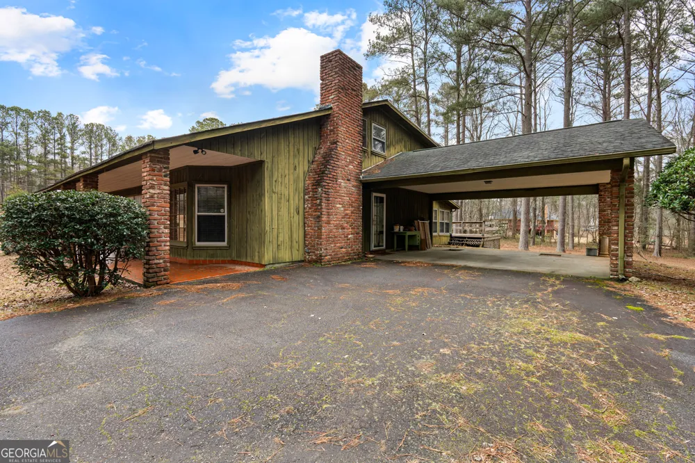 447 Adams RD Fayetteville, GA 30214