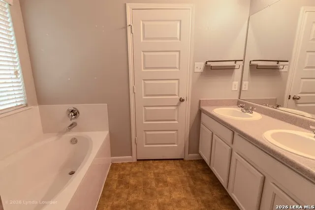 531 Wind Murmur New Braunfels, TX 78130