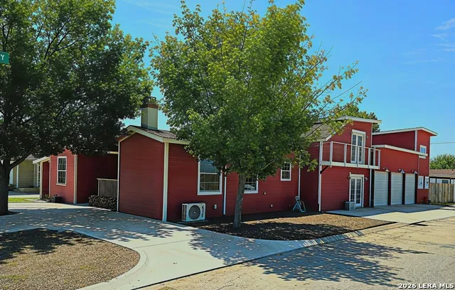 1916 MAIN ST Del Rio, TX 78840