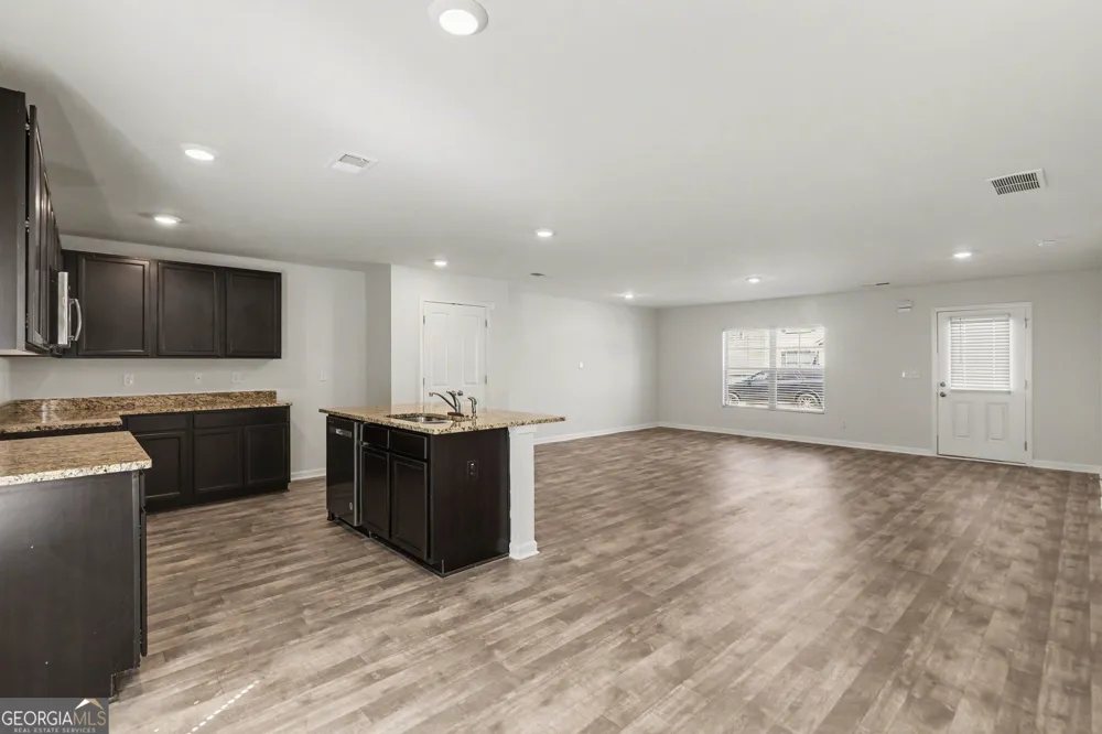 6506 Beaver Creek TRL Atlanta, GA 30349