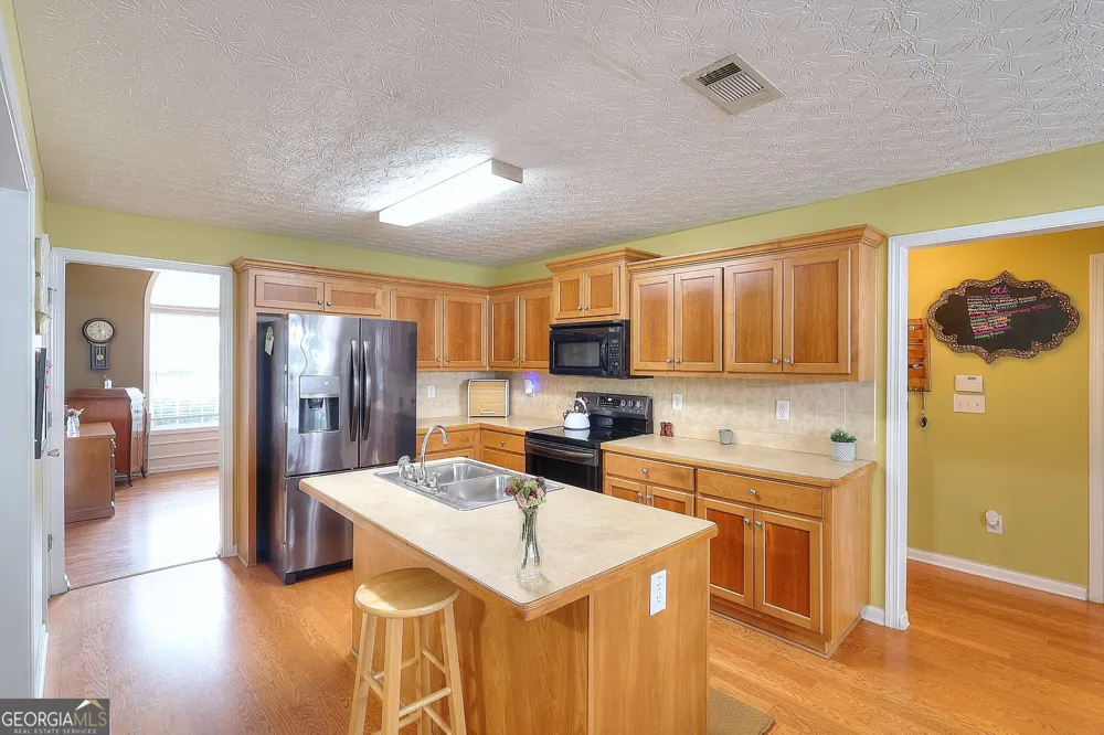 1106 Caroline CT Loganville, GA 30052