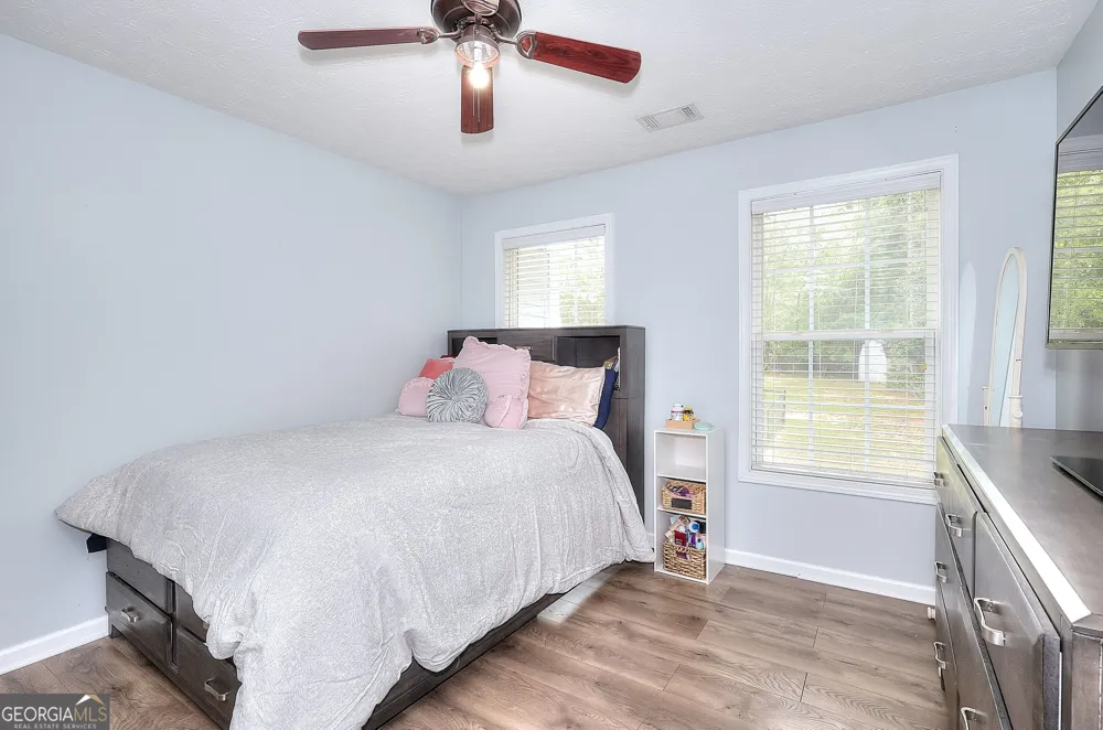 1106 Caroline CT Loganville, GA 30052
