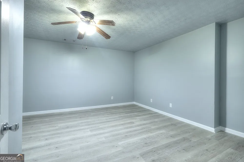 1106 Caroline CT Loganville, GA 30052