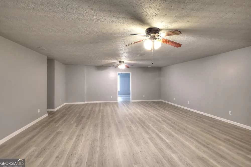1106 Caroline CT Loganville, GA 30052