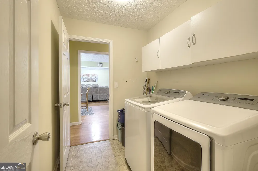 1106 Caroline CT Loganville, GA 30052
